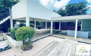 Prachtige villa te koop in de buurt van Jan Thiel Beach en Mambo Beach,  Janwe