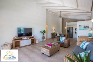 For Sale: Exquisite Villa with Private Swimming Pool in Vista Royal,  Jan thiel