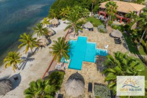 Apartamento exclusivo frente al mar con acceso privado a la playa en venta en el Resort de Aguas Españolas,   