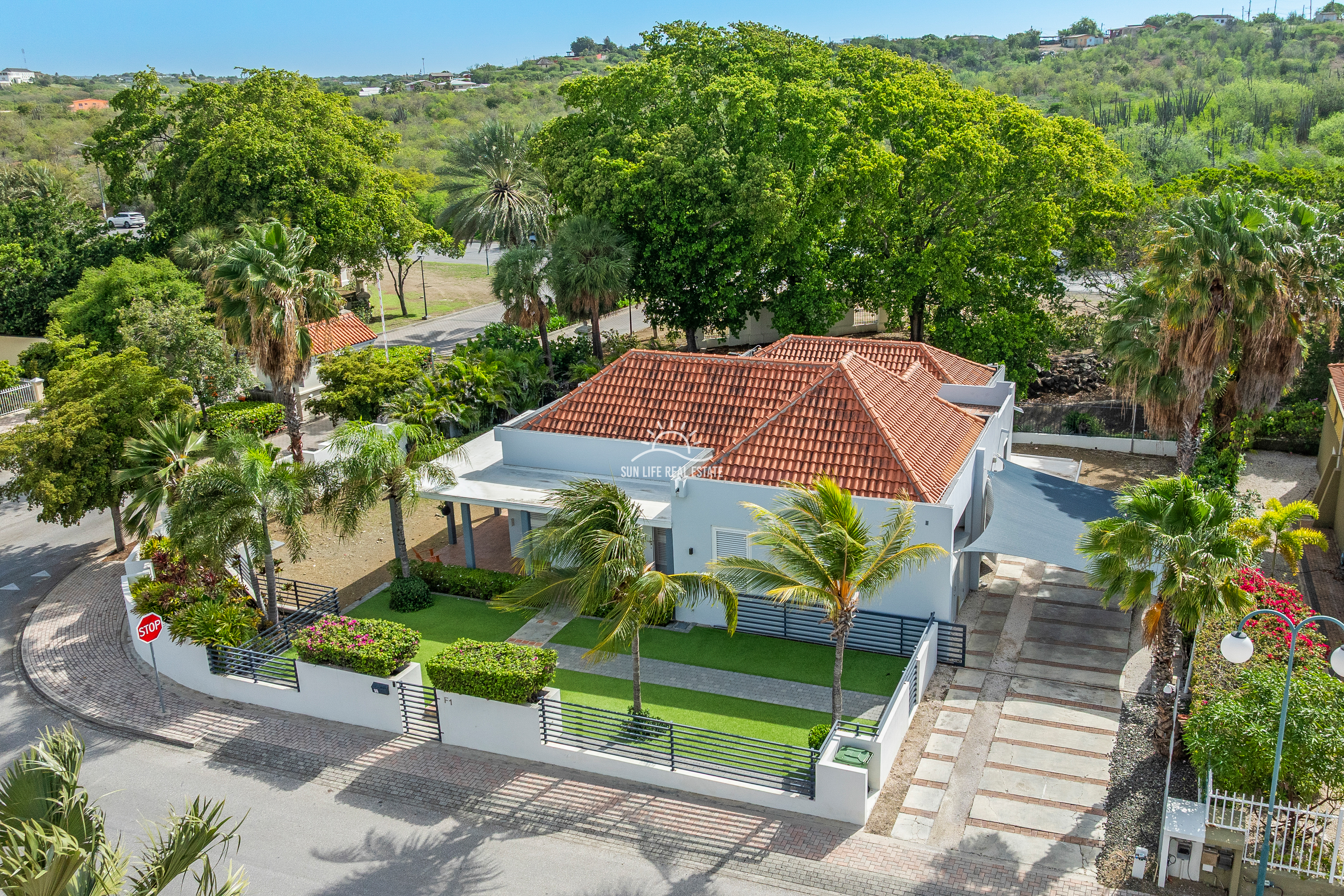 Spacious Villa with Expansion Potential in Popular Villapark Zuurzak