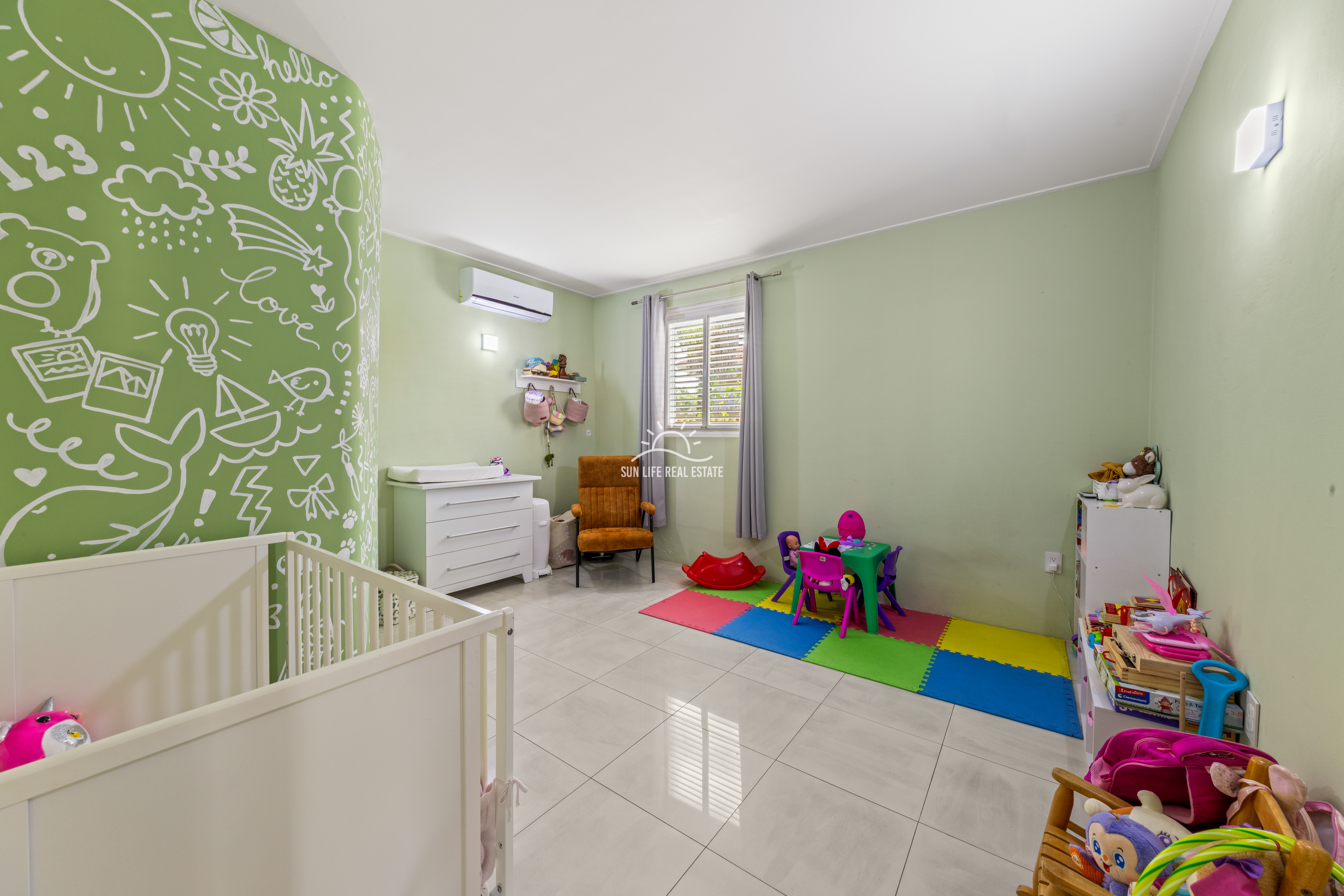 Spacious Villa with Expansion Potential in Popular Villapark Zuurzak