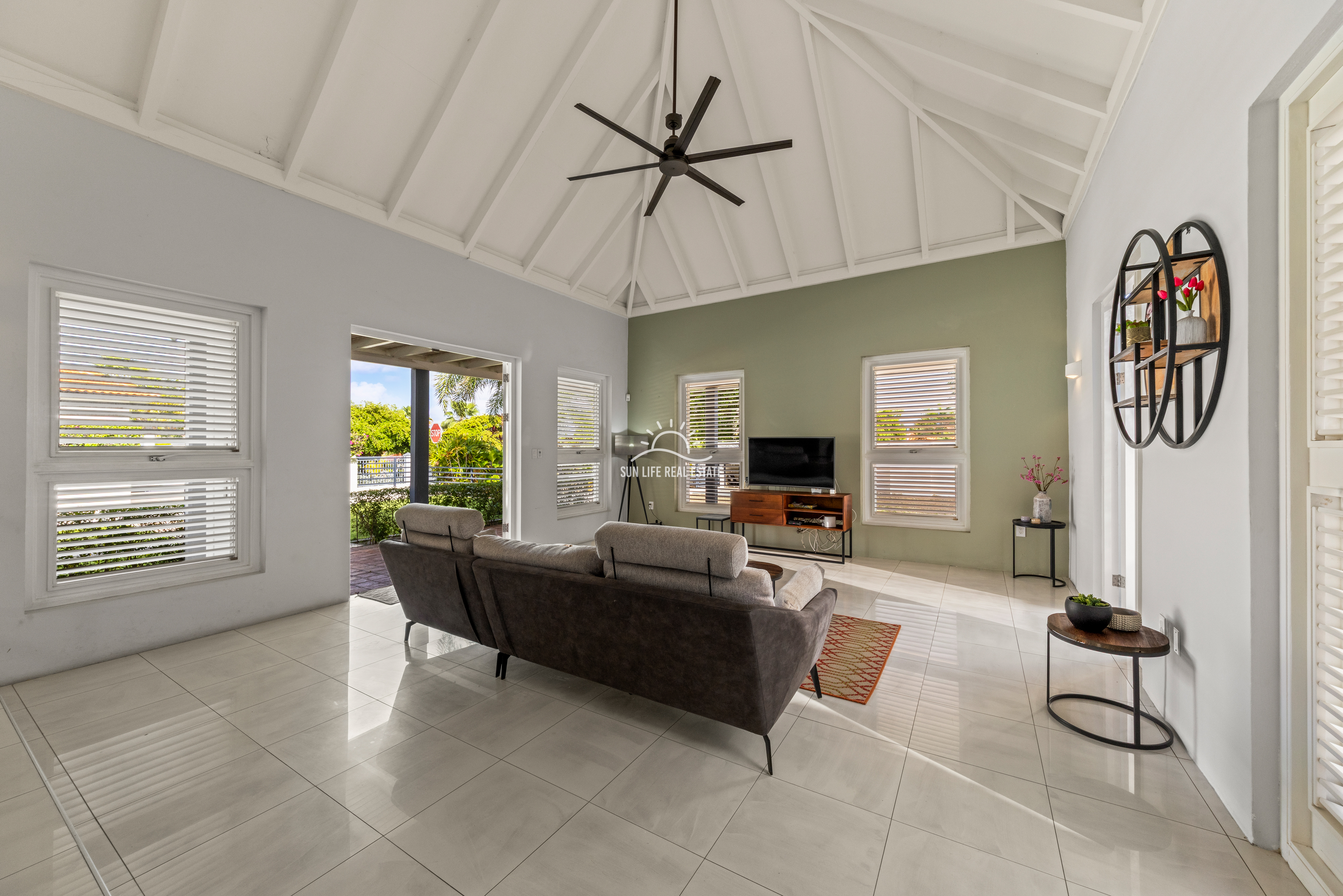 Spacious Villa with Expansion Potential in Popular Villapark Zuurzak