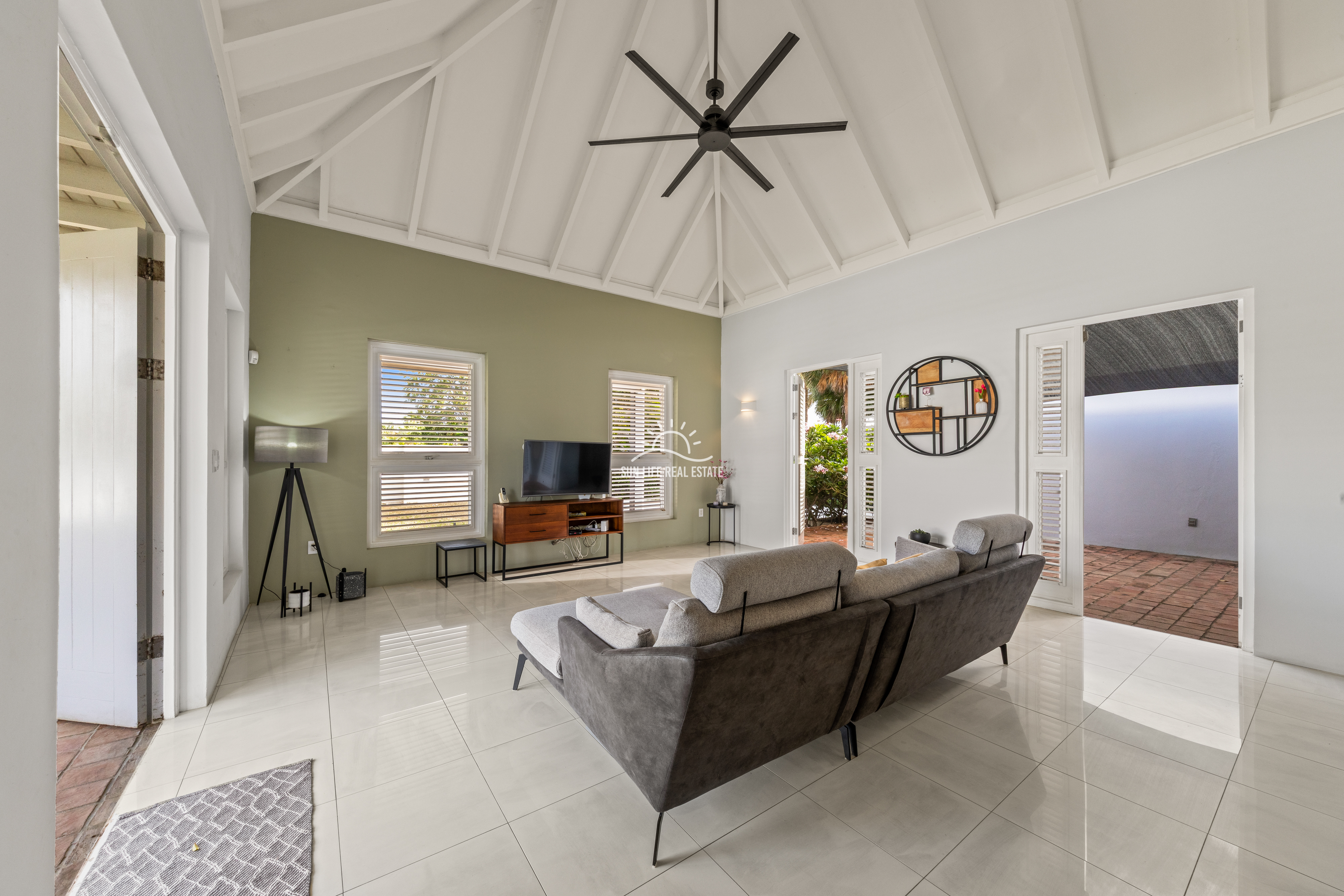 Spacious Villa with Expansion Potential in Popular Villapark Zuurzak