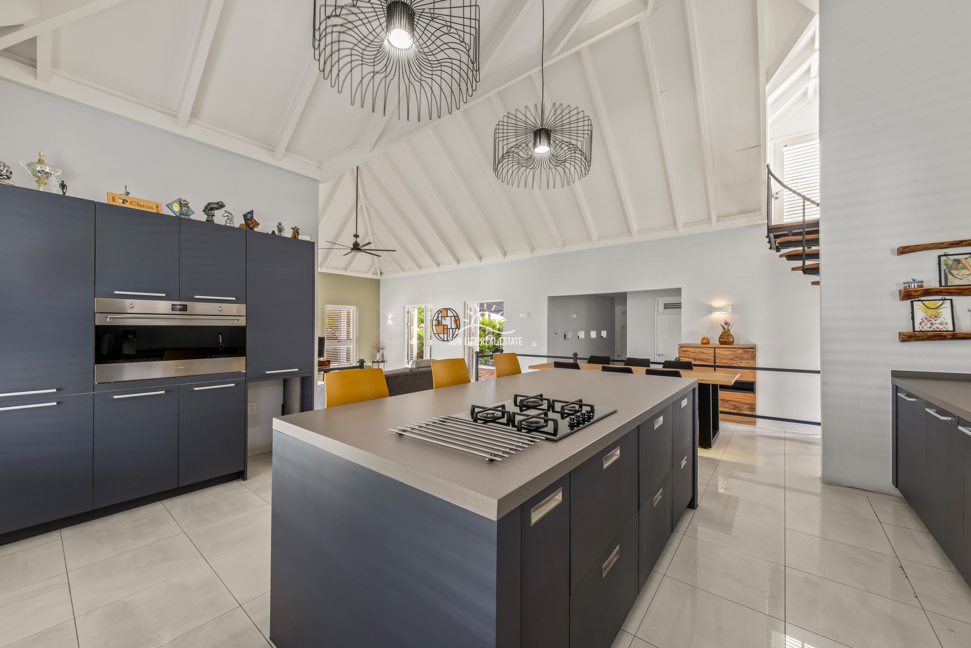 Spacious Villa with Expansion Potential in Popular Villapark Zuurzak