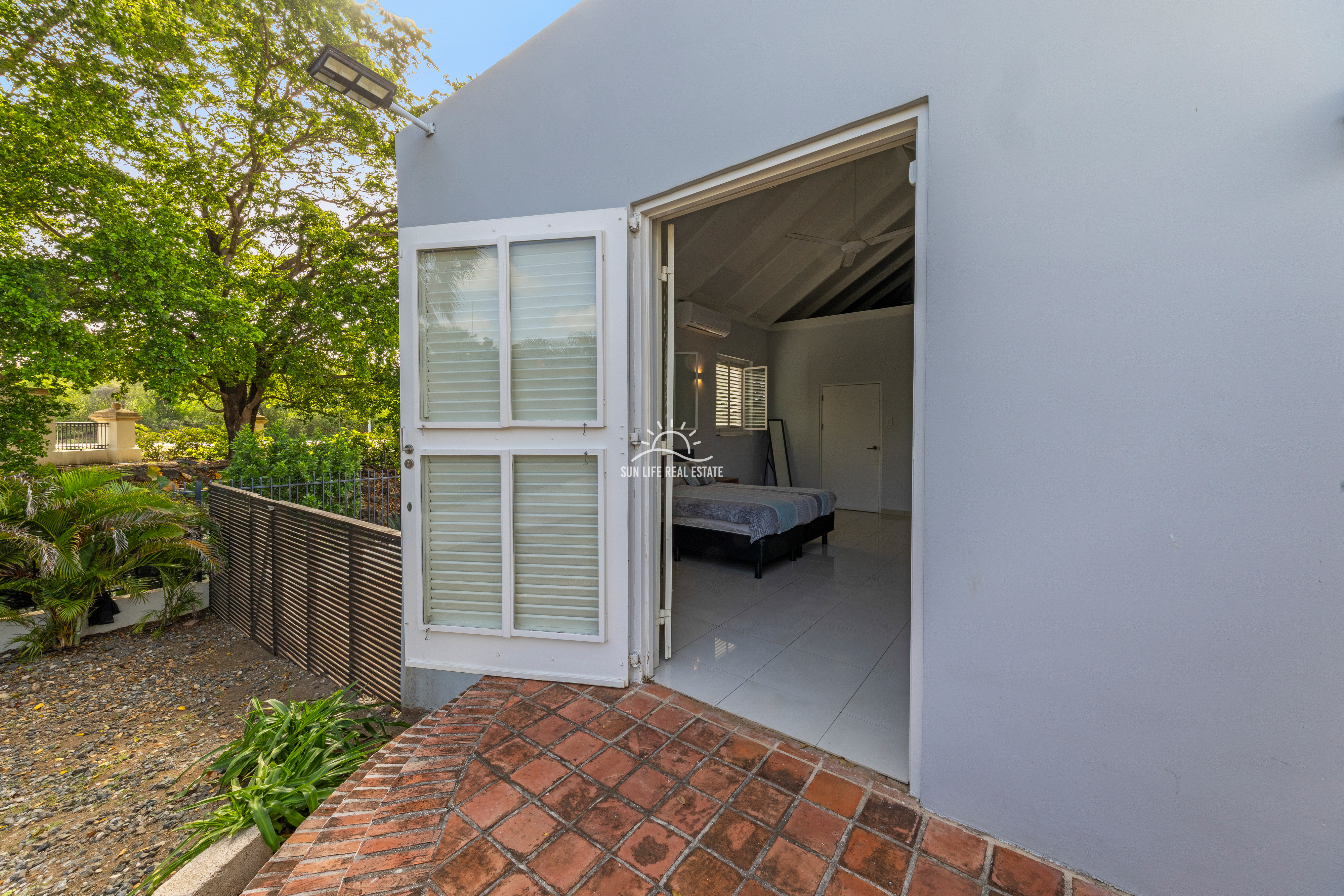 Spacious Villa with Expansion Potential in Popular Villapark Zuurzak