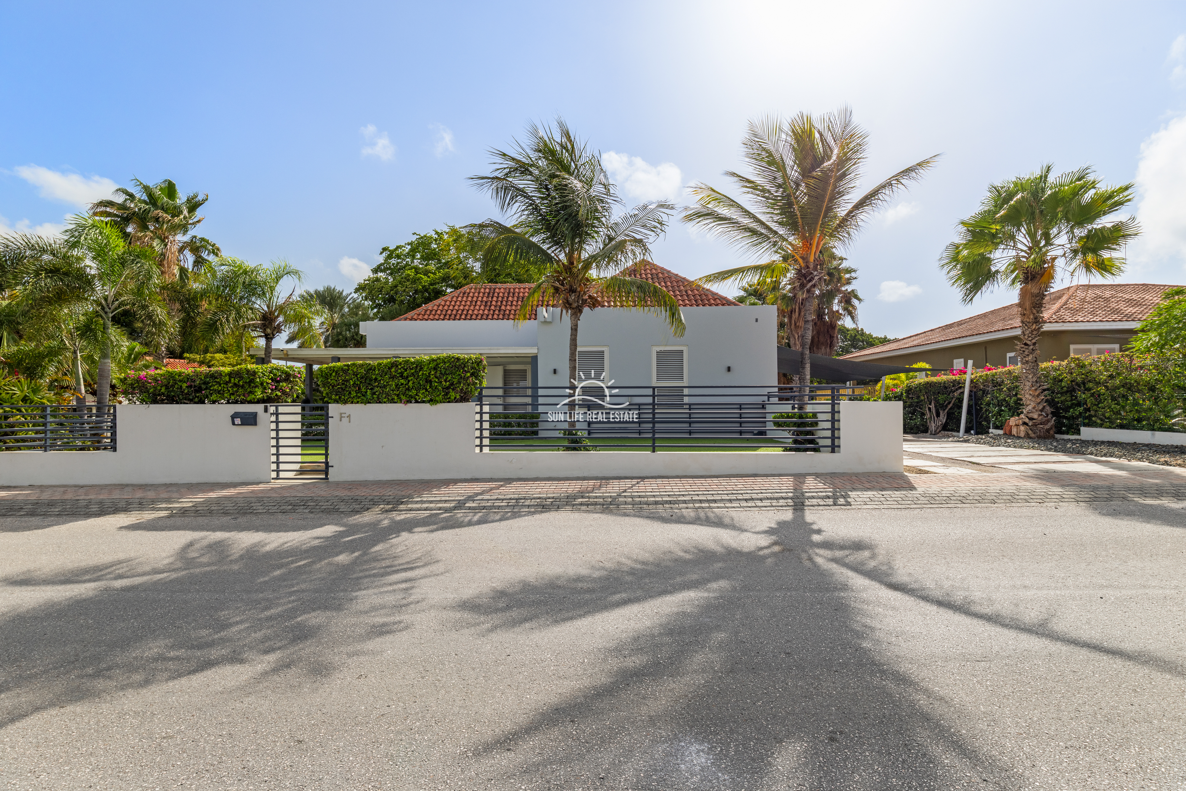 Spacious Villa with Expansion Potential in Popular Villapark Zuurzak