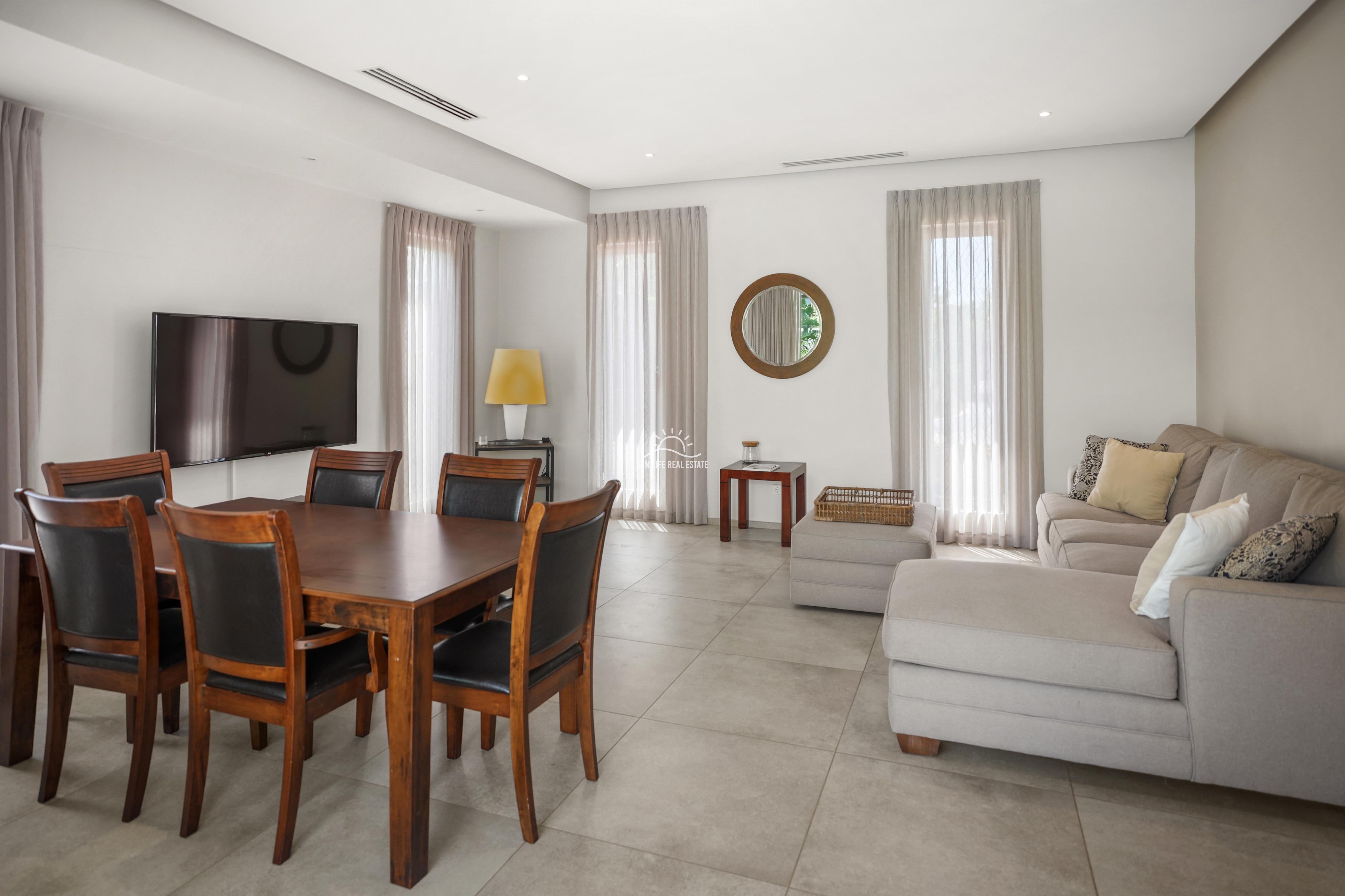 Luxury and modern villa for sale in Jan Sofat LXRY