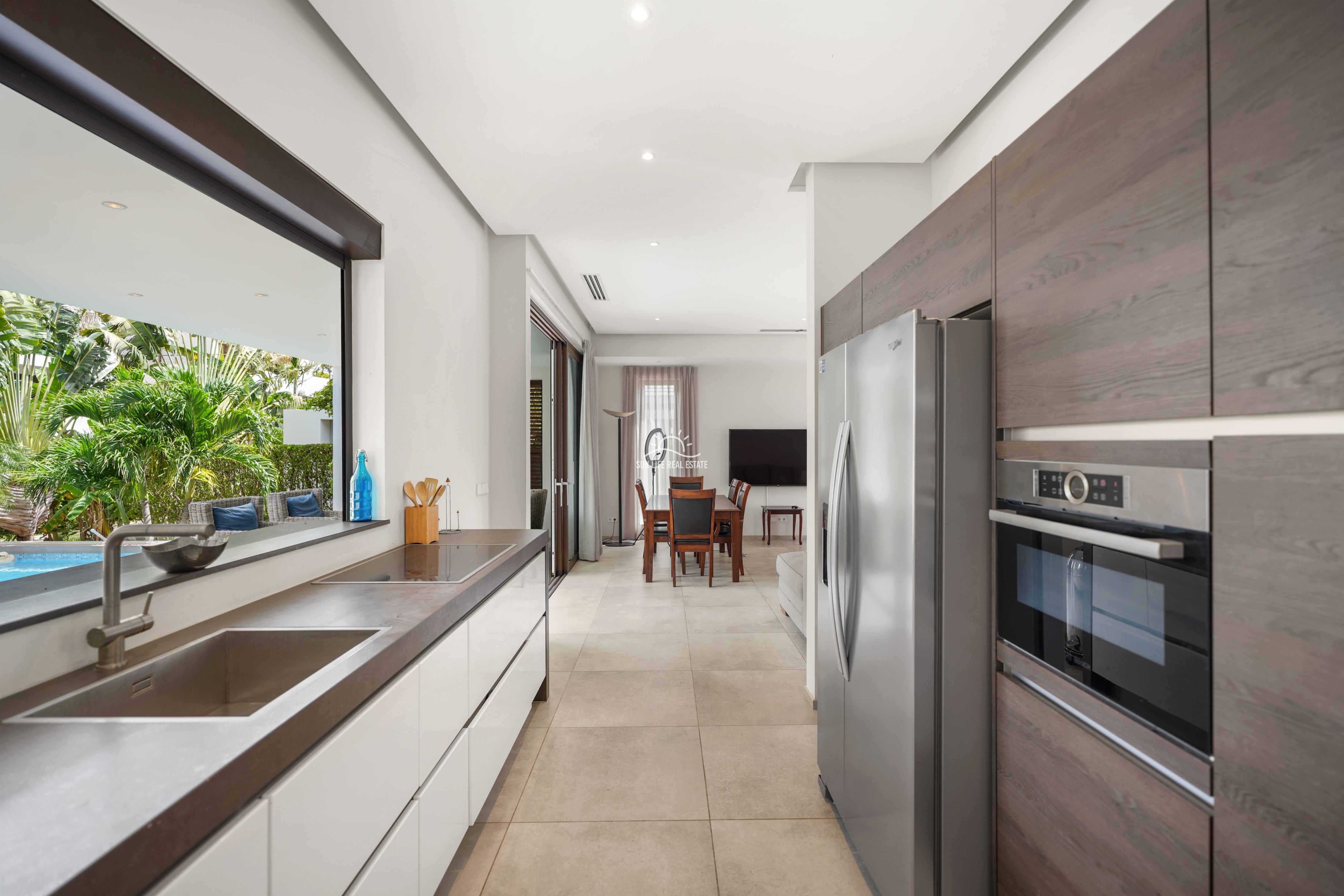 Luxury and modern villa for sale in Jan Sofat LXRY