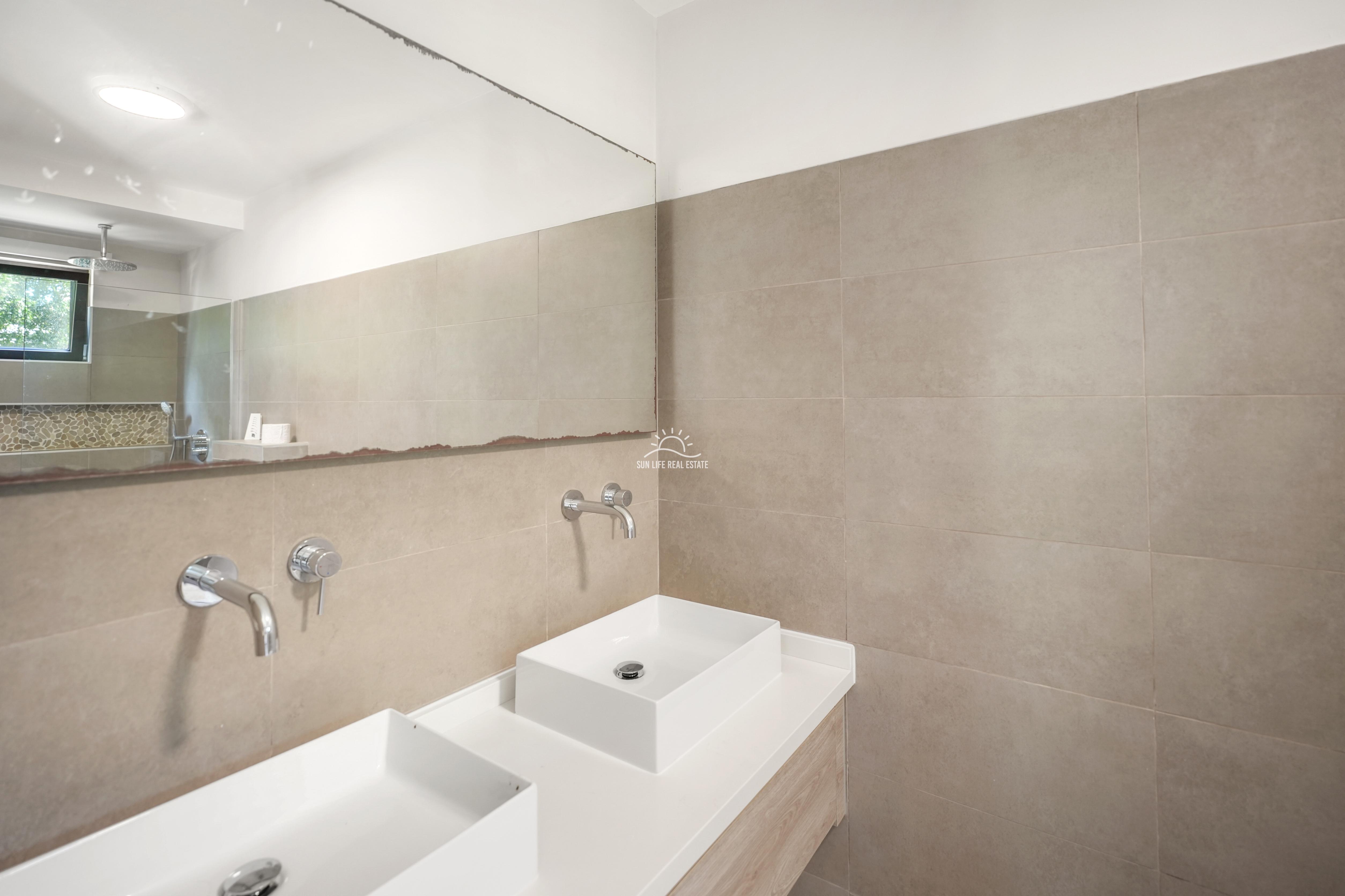 Luxury and modern villa for sale in Jan Sofat LXRY