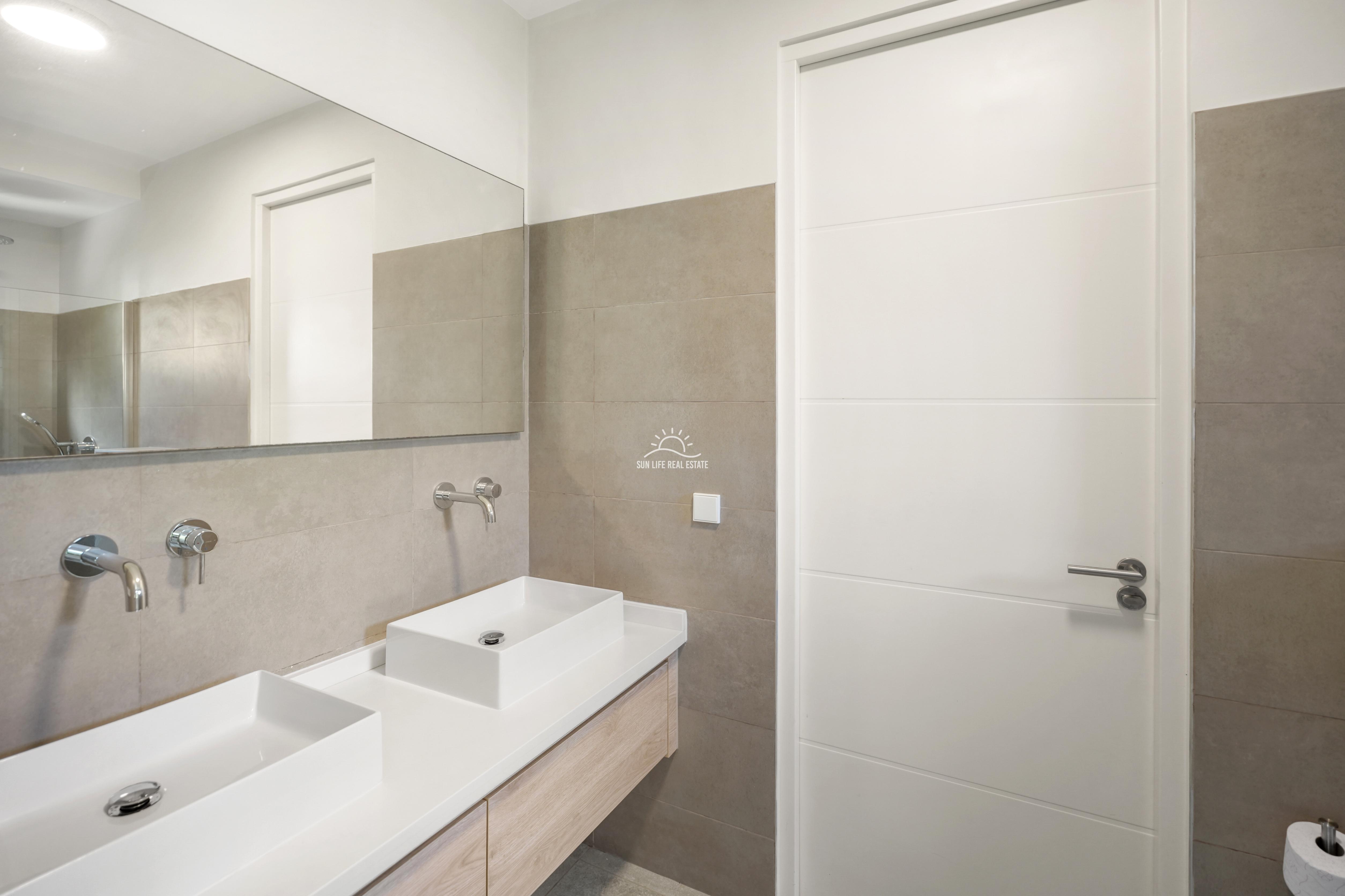 Luxury and modern villa for sale in Jan Sofat LXRY