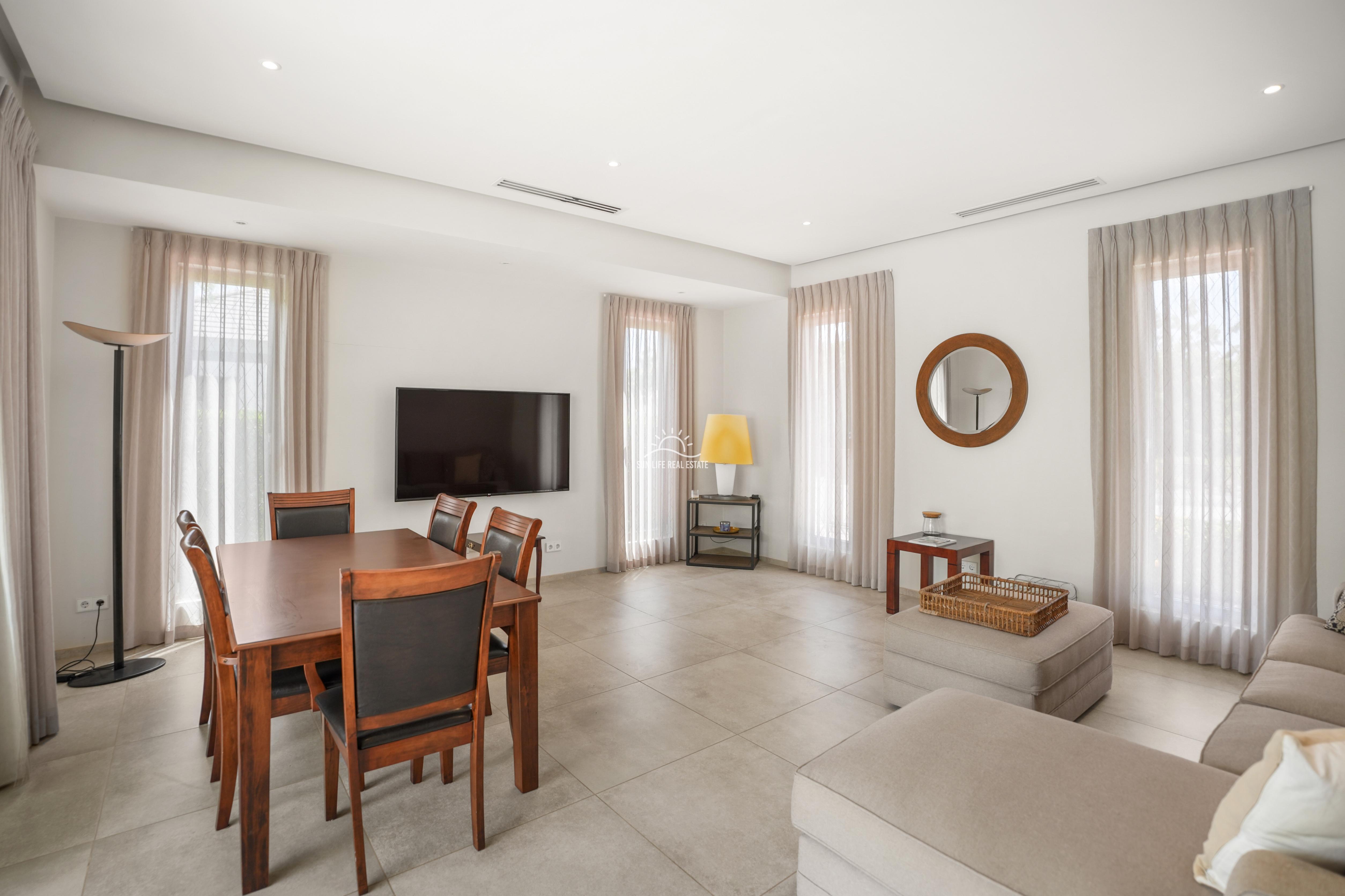 Luxury and modern villa for sale in Jan Sofat LXRY