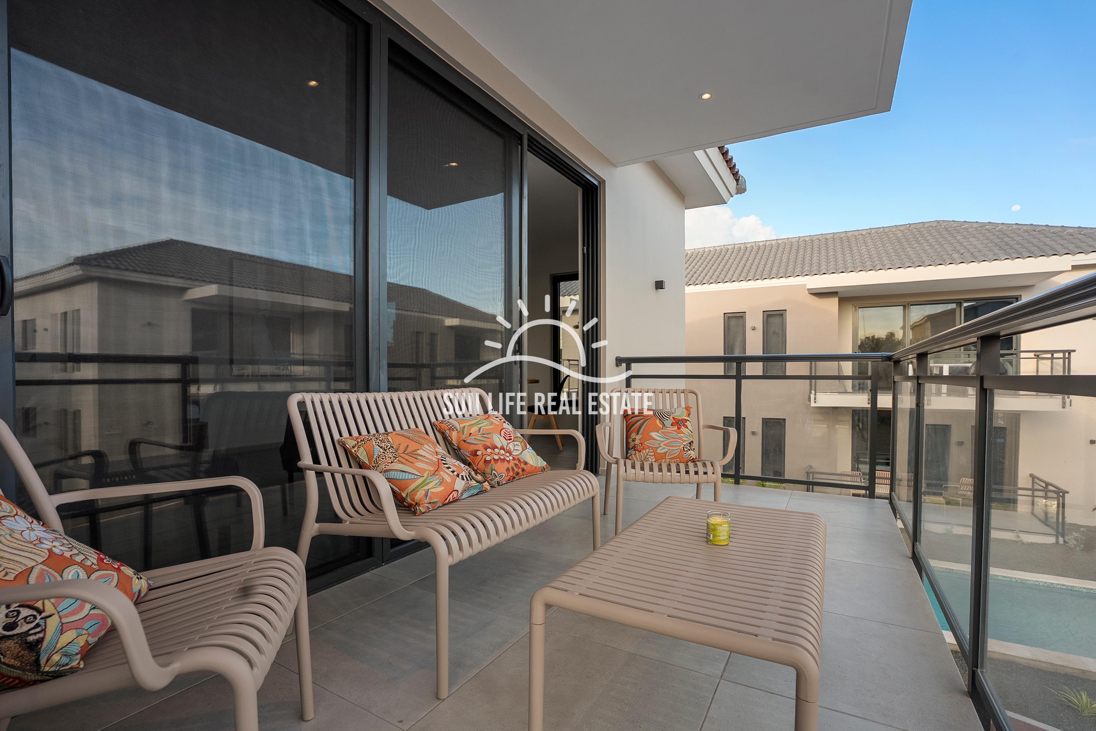 Luxury 2-Bedroom Apartments For Rent in Seru Loraweg