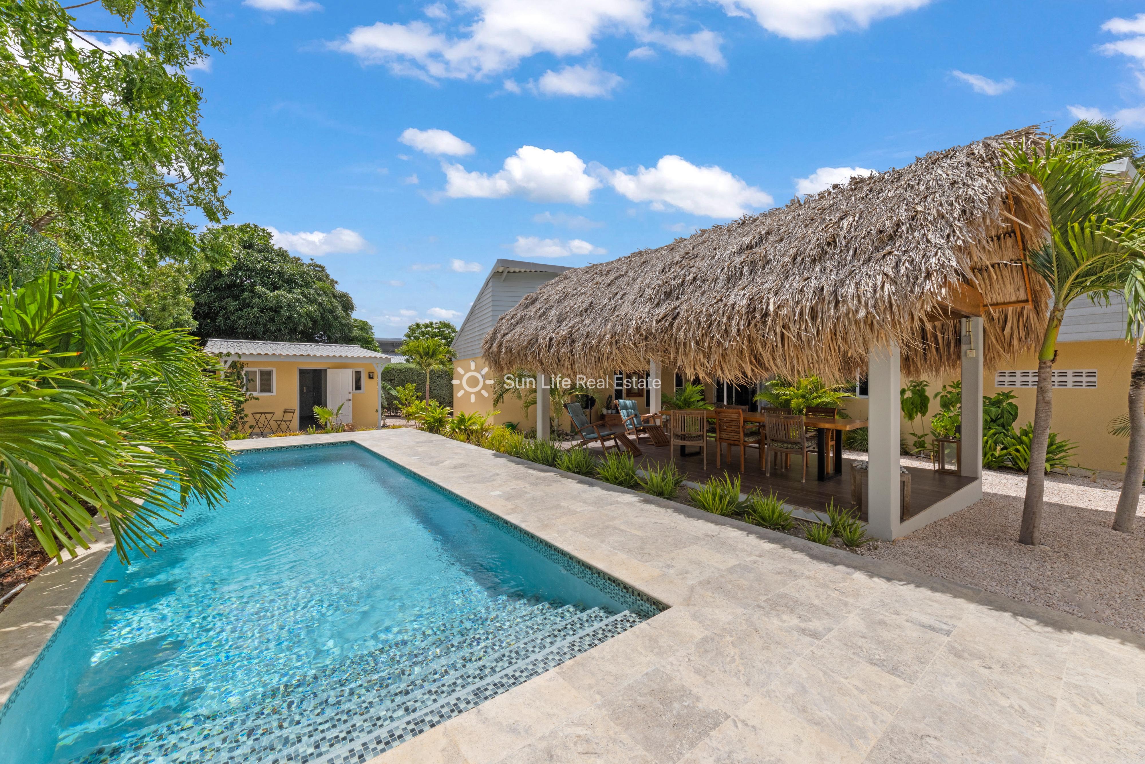 Renovated Villa with Guest Apartment in Julianadorp