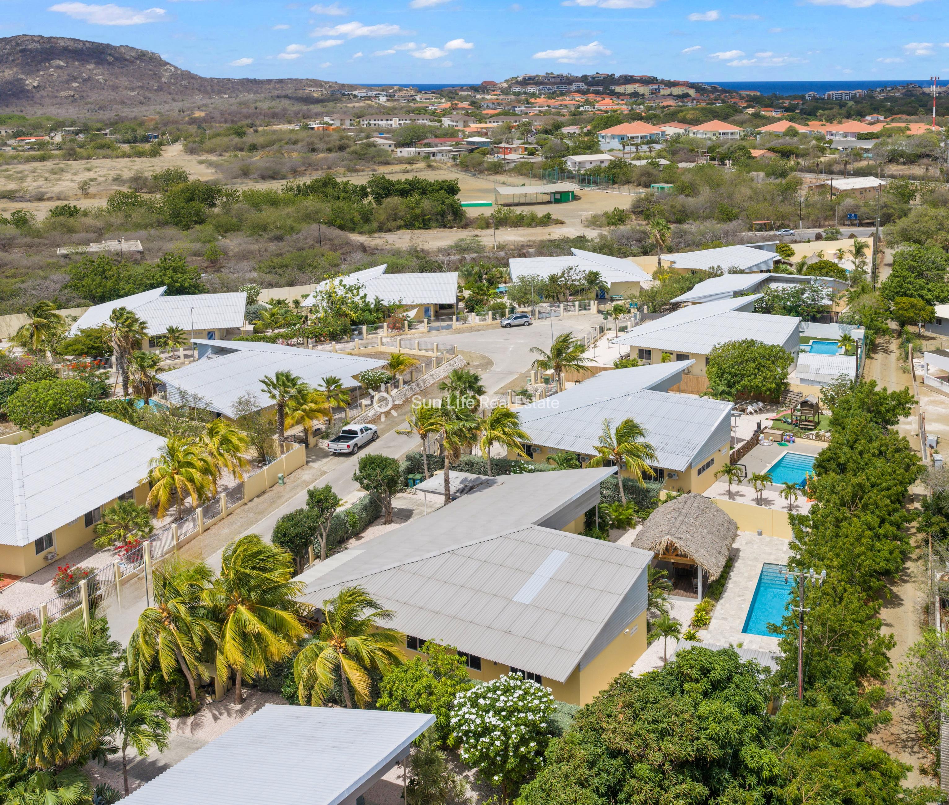 Renovated Villa with Guest Apartment in Julianadorp