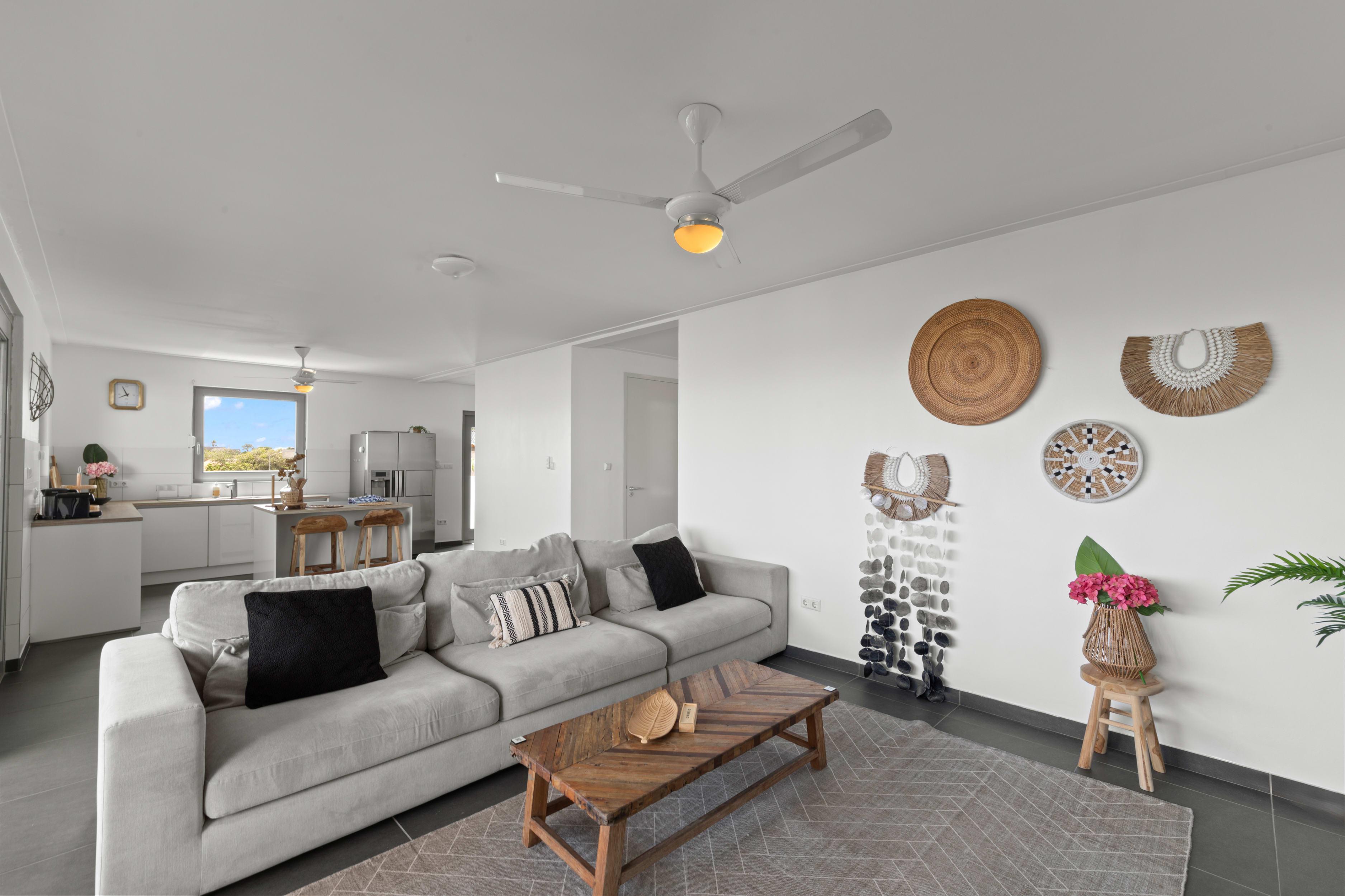 Stylish and Spacious 2-Bedroom Apartment with Hillside Views in Old Jan Thiel