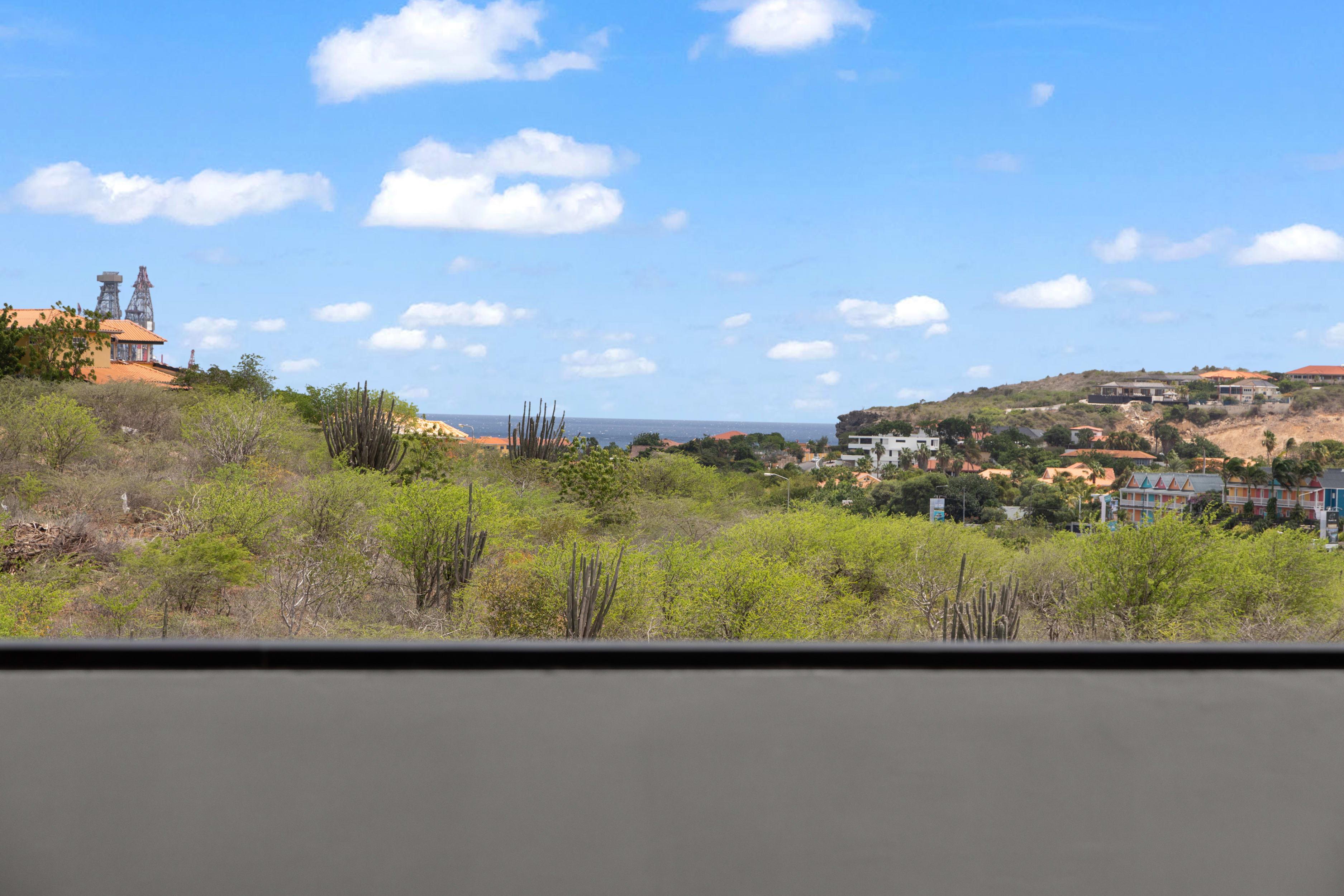 Stylish and Spacious 2-Bedroom Apartment with Hillside Views in Old Jan Thiel
