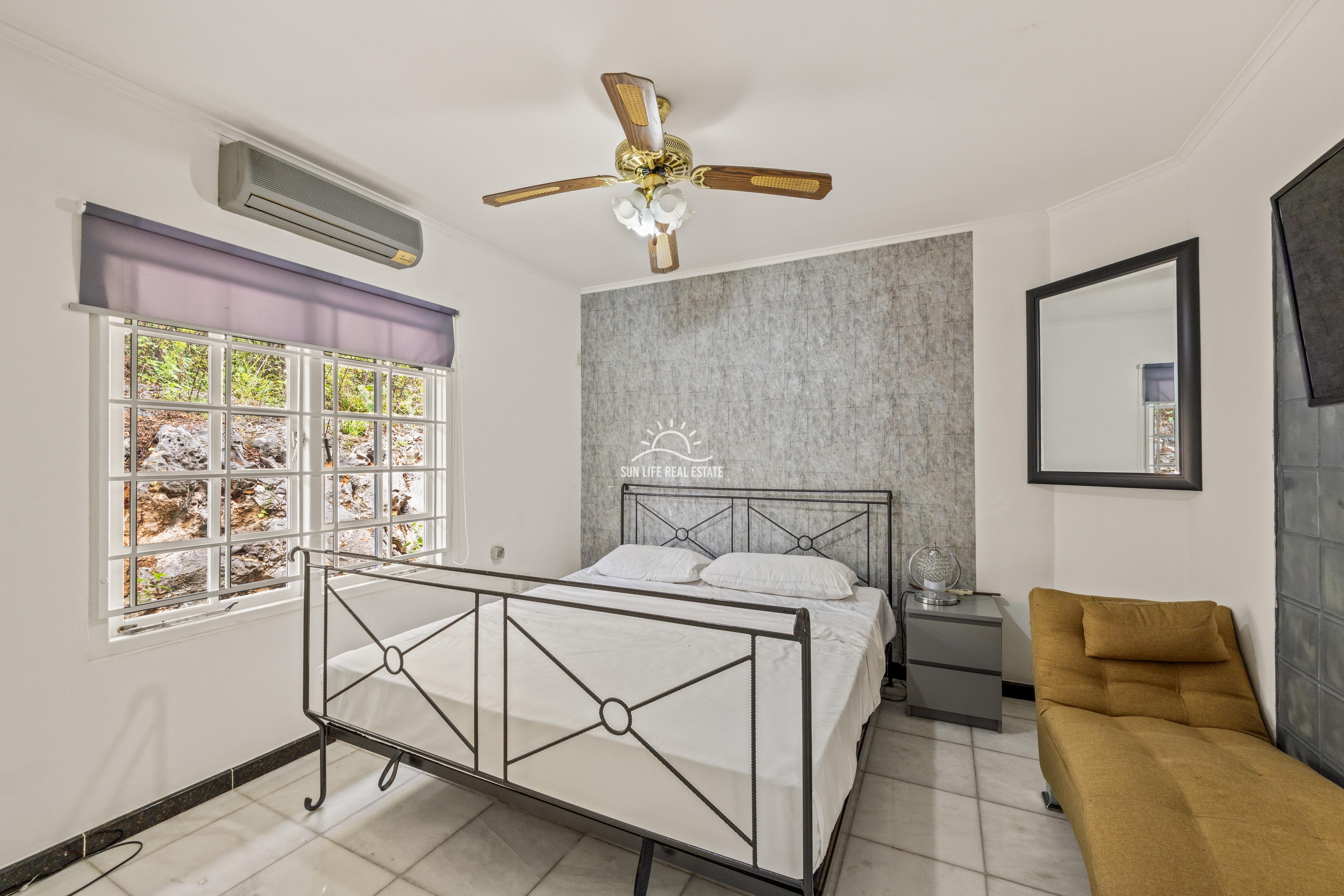 Renovated Villa with 2 Apartments & Sea Views For Sale in Piscadera