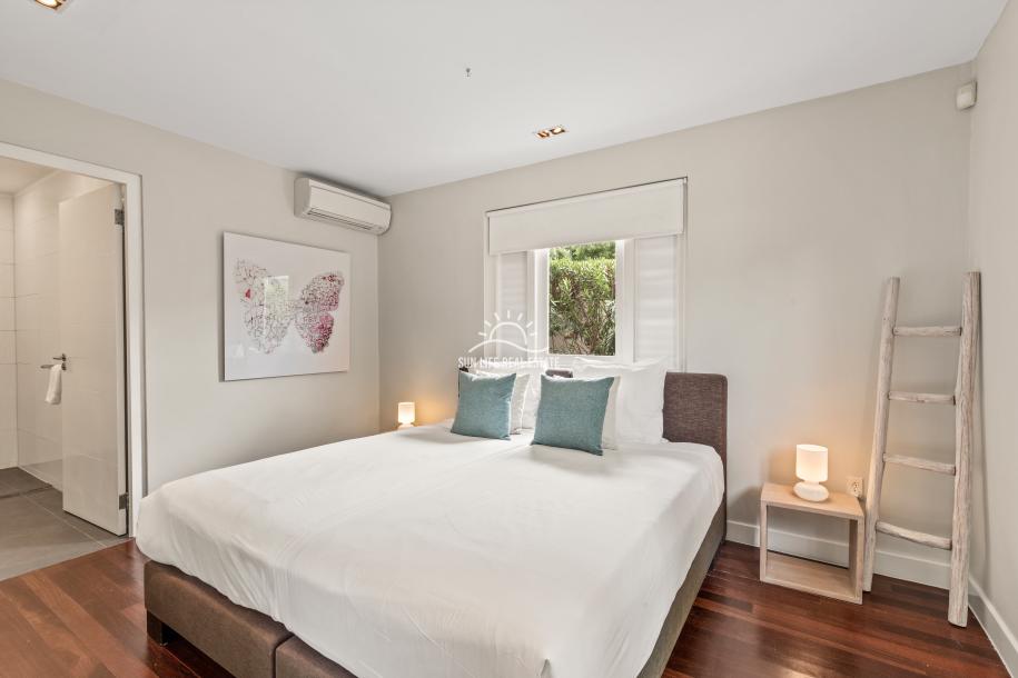 Fully Furnished 3-Bedroom Villa with Private Pool in Vista Royal, Walking Distance to Jan Thiel Beach-32