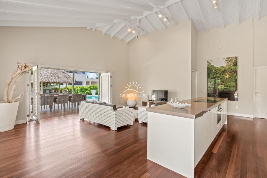 Fully Furnished 3-Bedroom Villa with Private Pool in Vista Royal, Walking Distance to Jan Thiel Beach-15