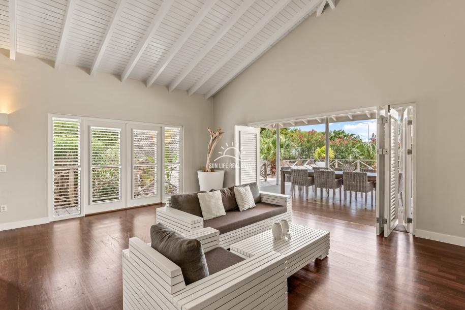 Fully Furnished 3-Bedroom Villa with Private Pool in Vista Royal, Walking Distance to Jan Thiel Beach-13