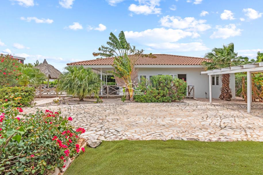Fully Furnished 3-Bedroom Villa with Private Pool in Vista Royal, Walking Distance to Jan Thiel Beach-7