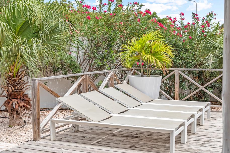Fully Furnished 3-Bedroom Villa with Private Pool in Vista Royal, Walking Distance to Jan Thiel Beach-45