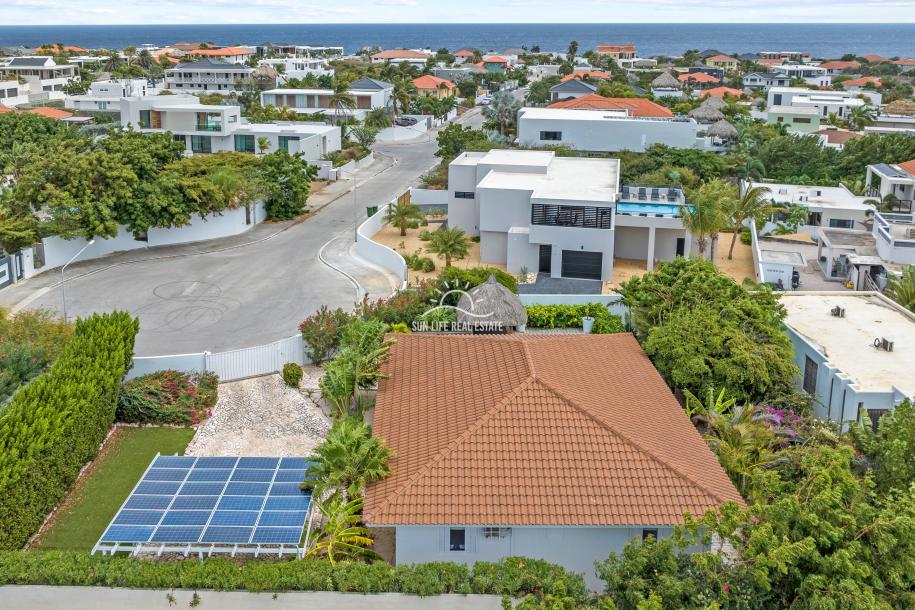 Fully Furnished 3-Bedroom Villa with Private Pool in Vista Royal, Walking Distance to Jan Thiel Beach-2