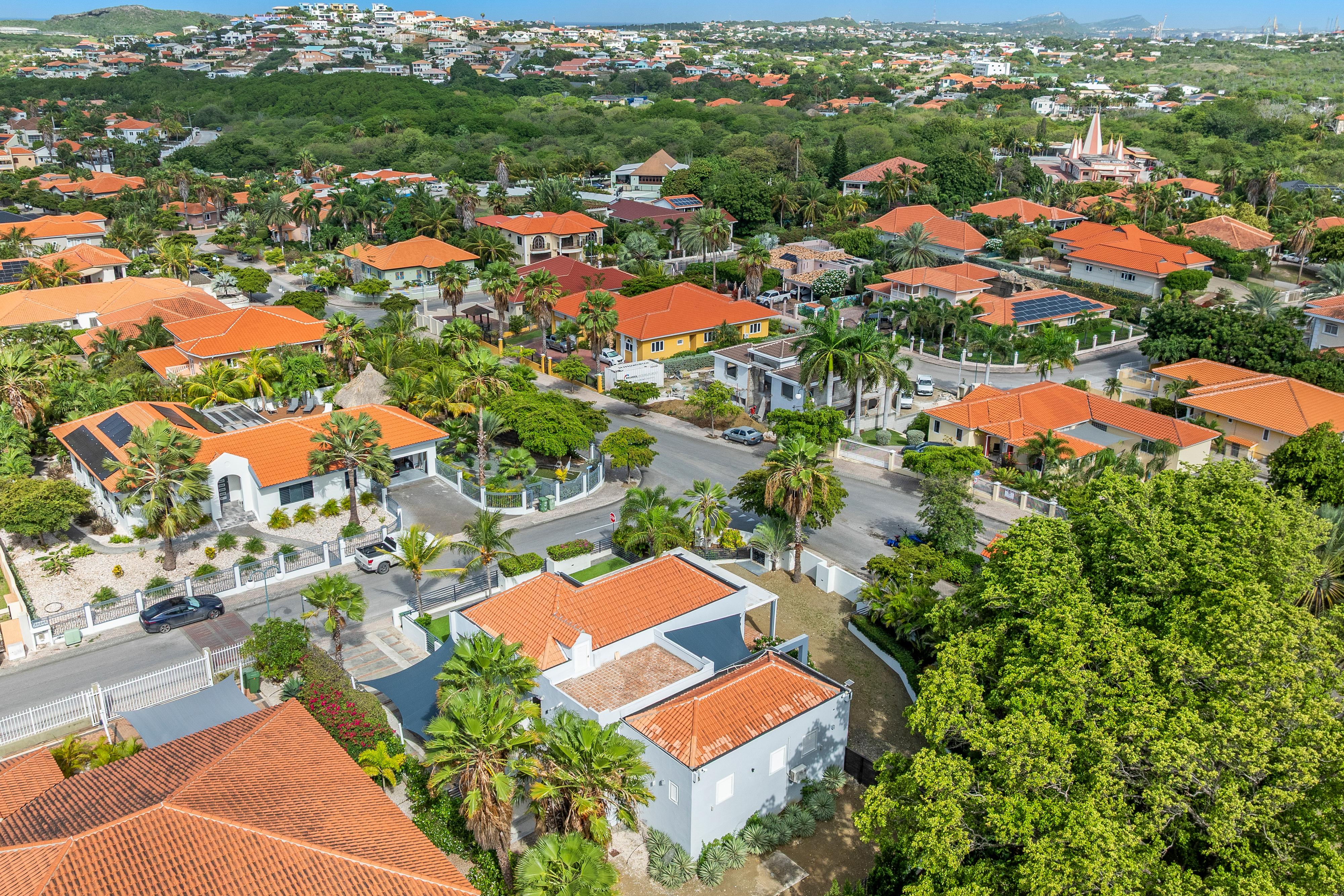 Villapark Zuurzak: Prime Residential Living