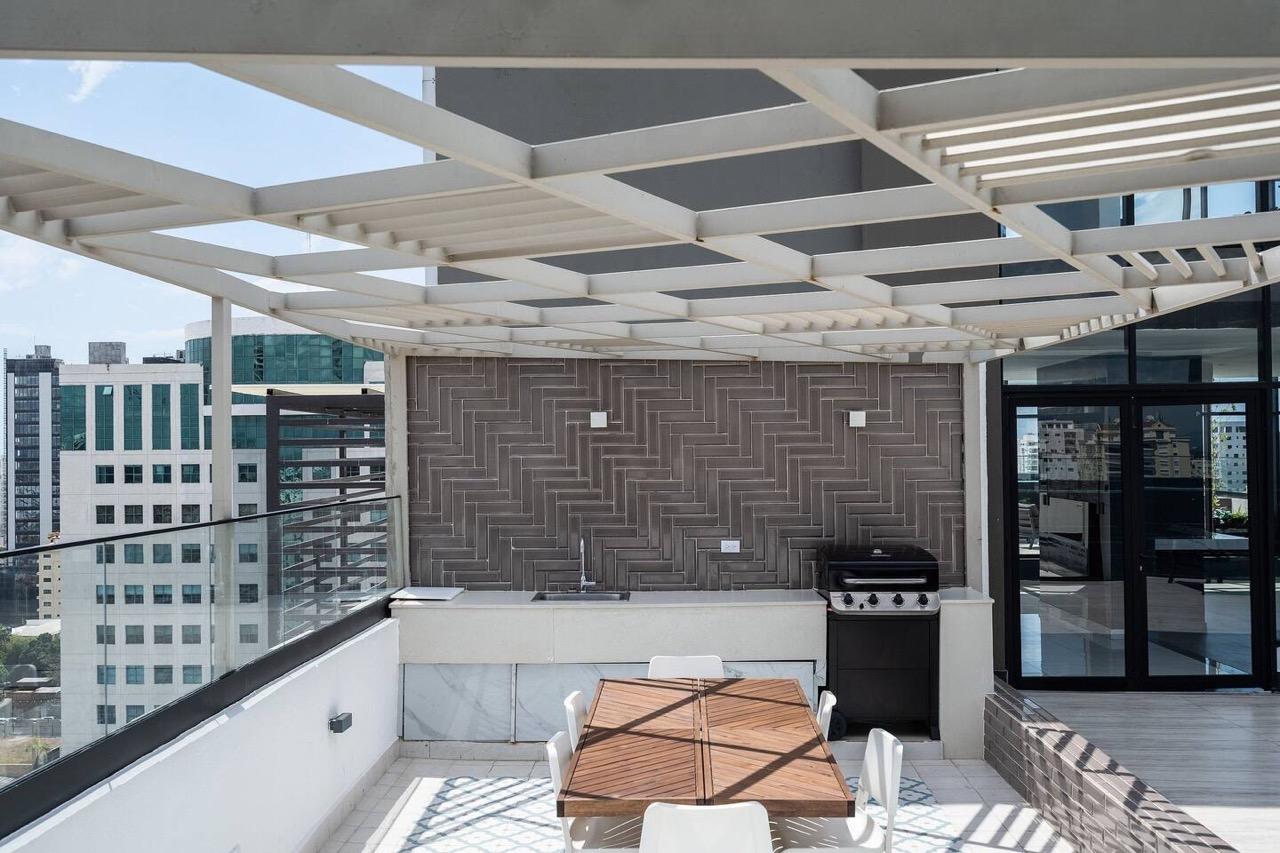 Luxury 1-Bedroom Apartment for Sale in Piantini – Fully Furnished with Proven Airbnb Income