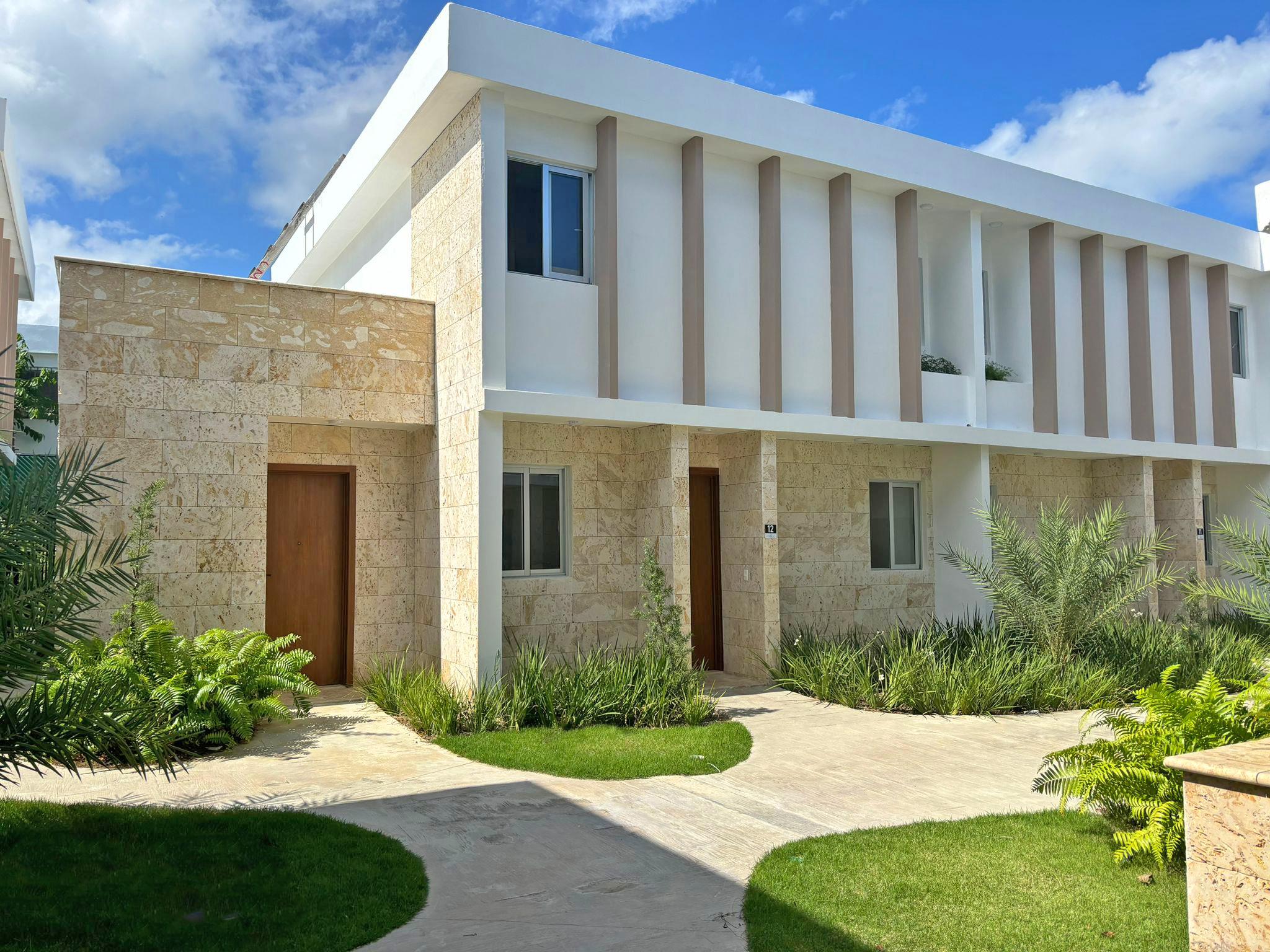 3 bedrooms villa for sale in White Sands