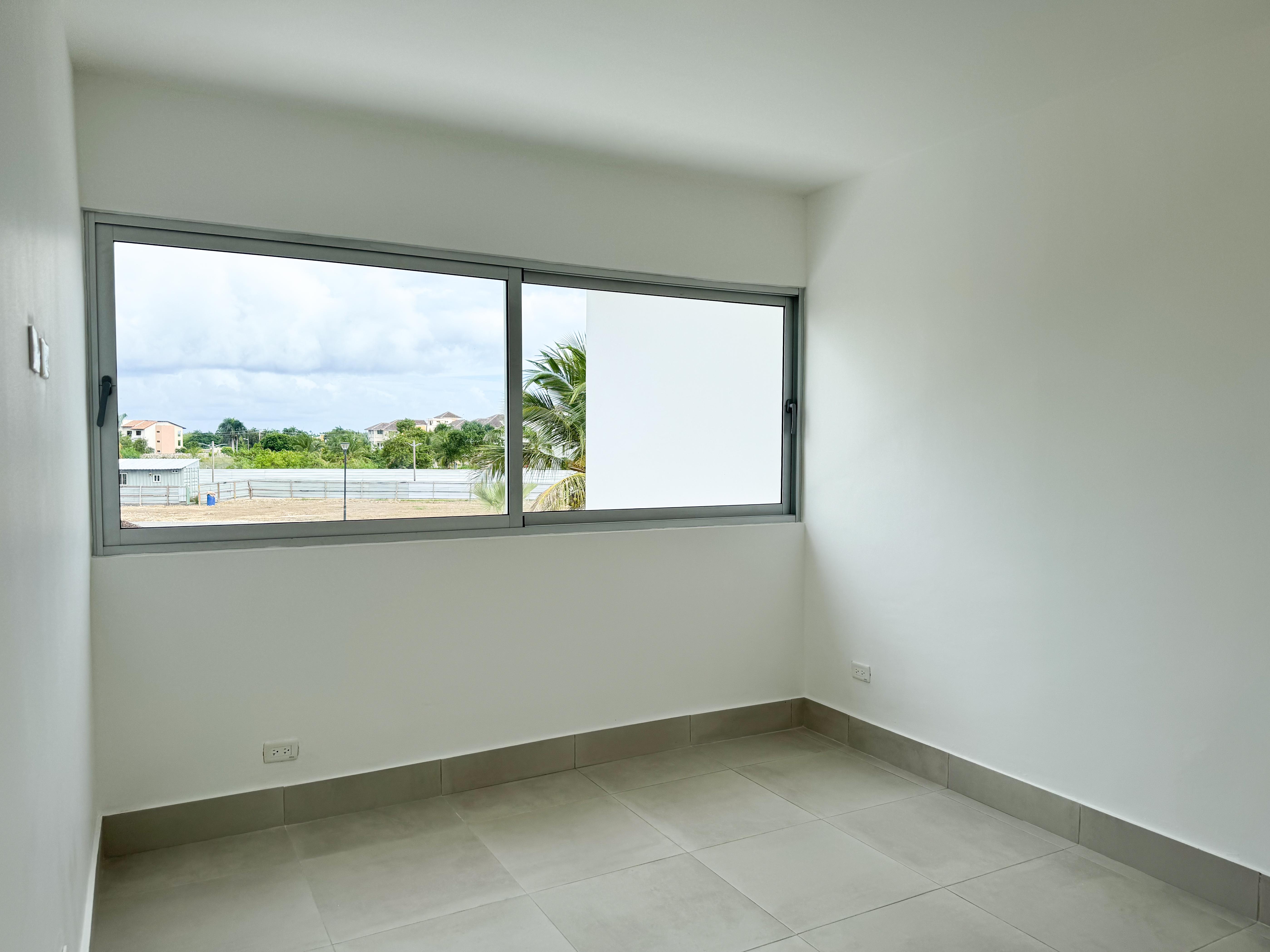 3 bedrooms villa for sale in White Sands